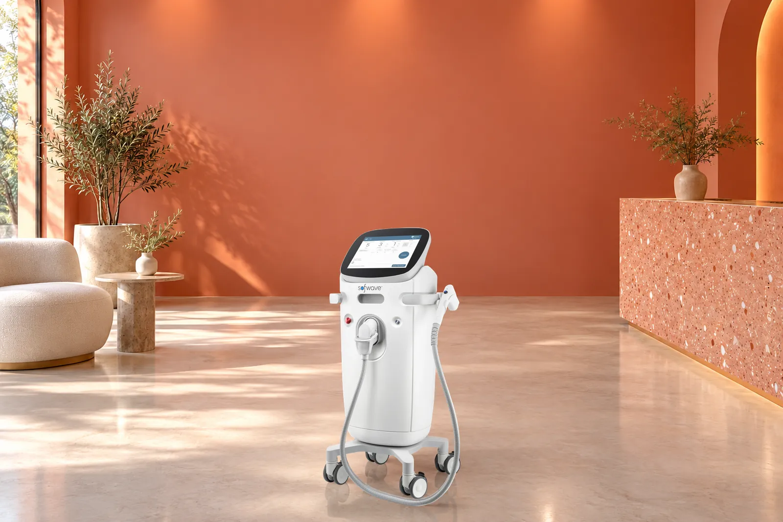 Equipo Sofwave ante una pared coral